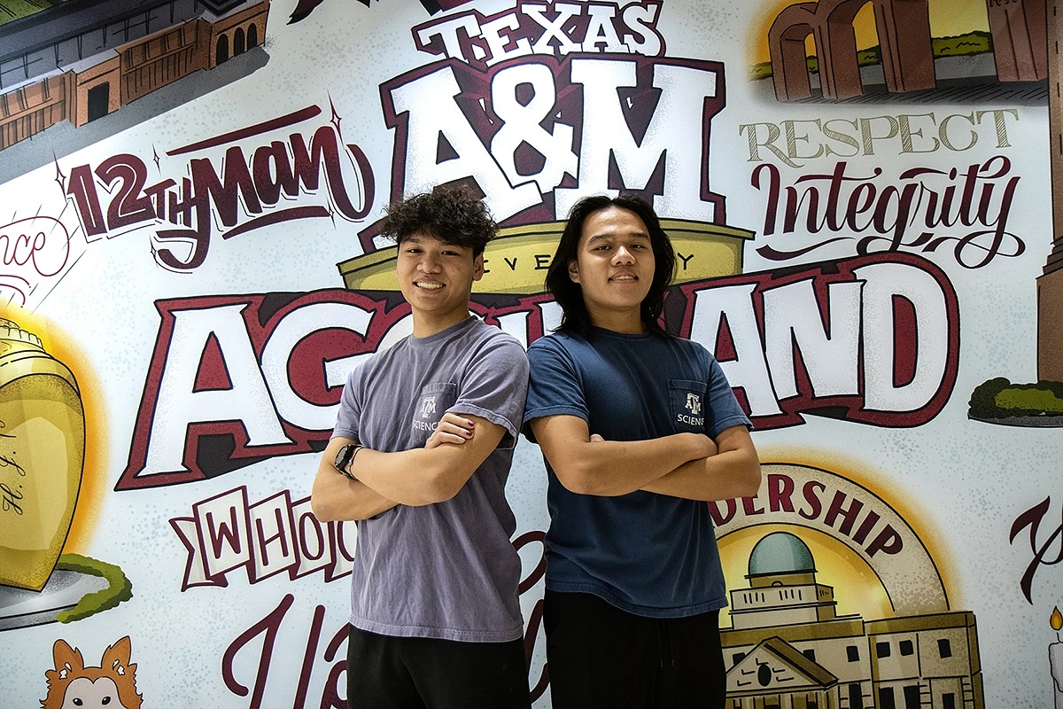 Texas A&M biology majors and brothers Kyle ’24 (left) and Henry Nguyen ’25 credit the opportunity to be Science Leadership Scholars as one of their deciding factors in choosing to attend Texas A&M.