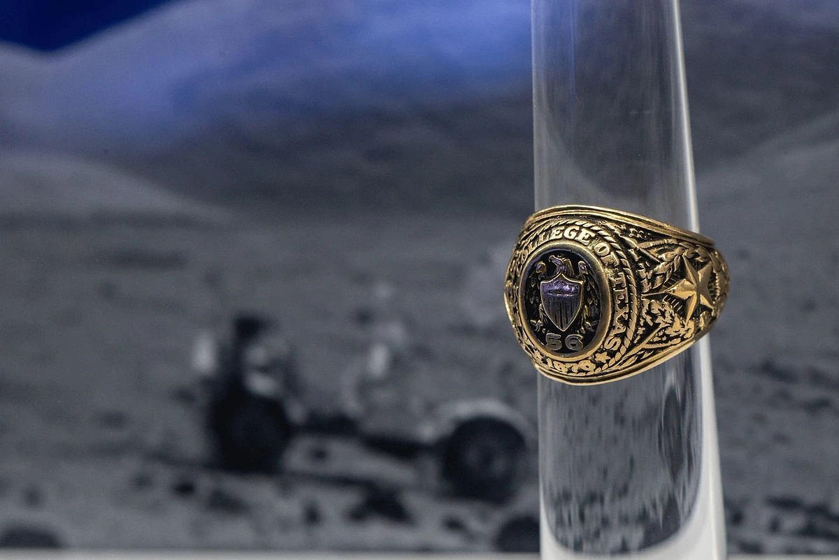 TAMU ring on the moon