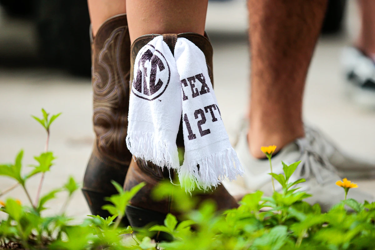 Students ready for game day